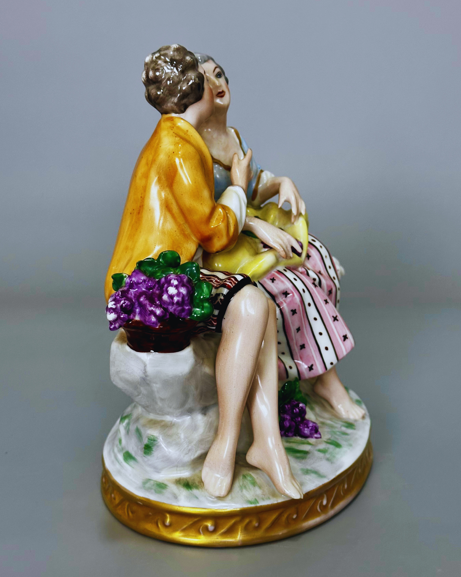 Alman Romantik Çift Porselen Biblo - Görsel 3